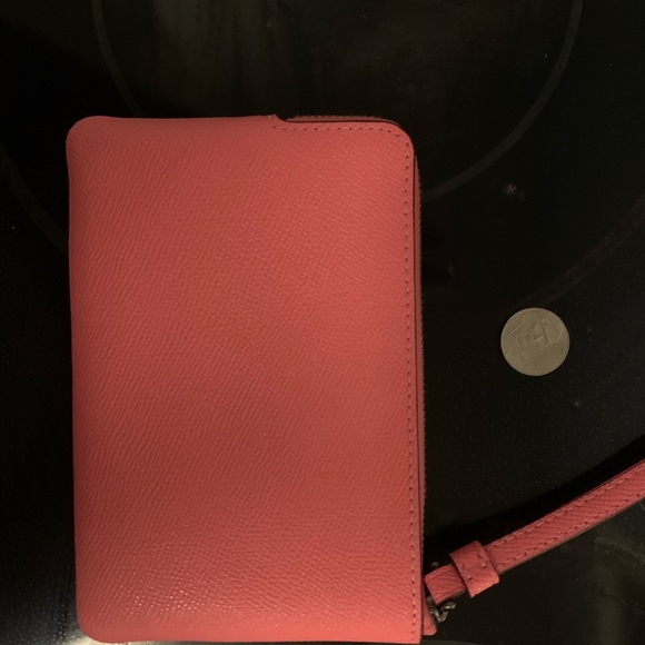 Coach Wristlet NWT pink - Picture 3 of 4